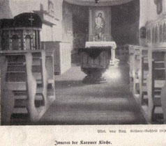 Ein altes Foto mit einer Innenaufnahme der Kirche